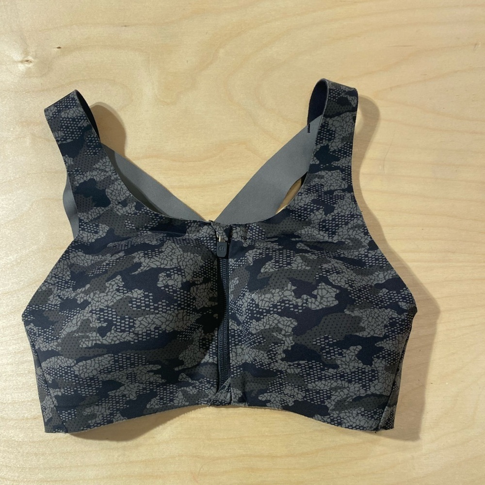 Lululemon Camo Print Sports Bra 32 C (MS)